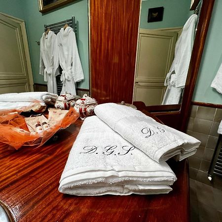 Donna Guia Suite Palermo Luaran gambar