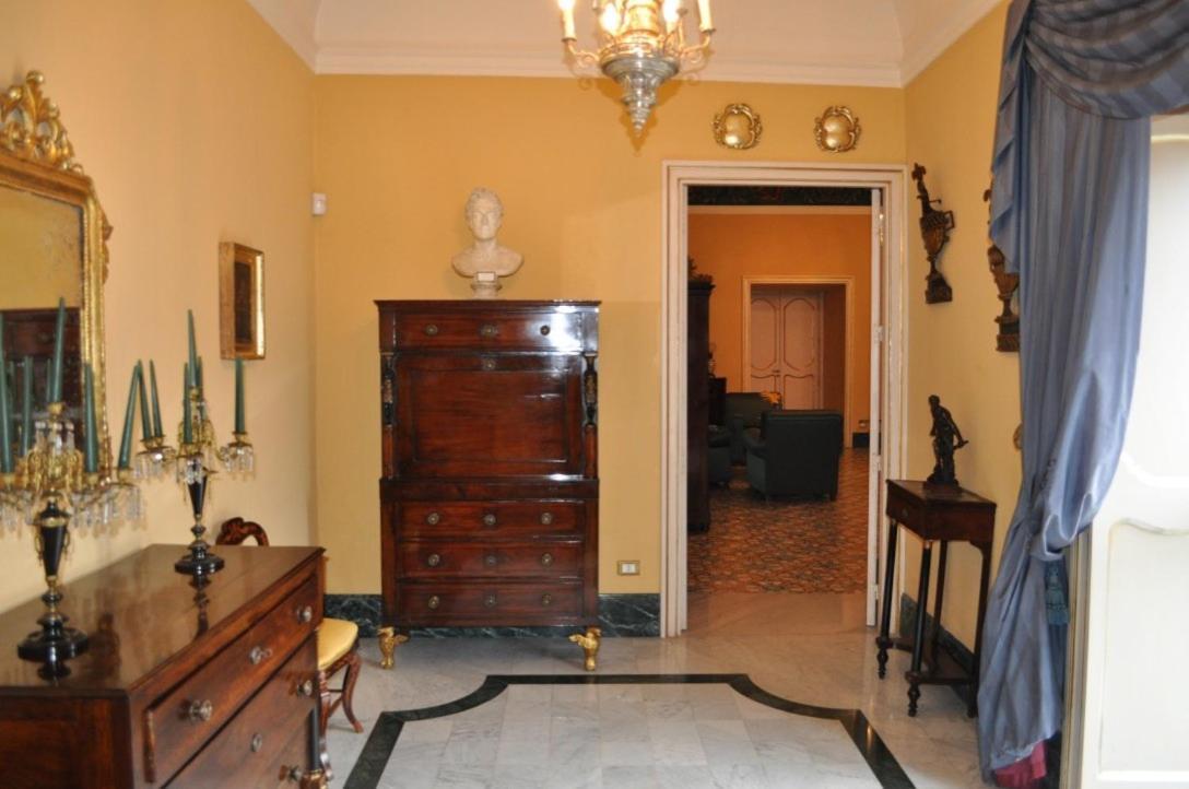 Donna Guia Suite Palermo Luaran gambar