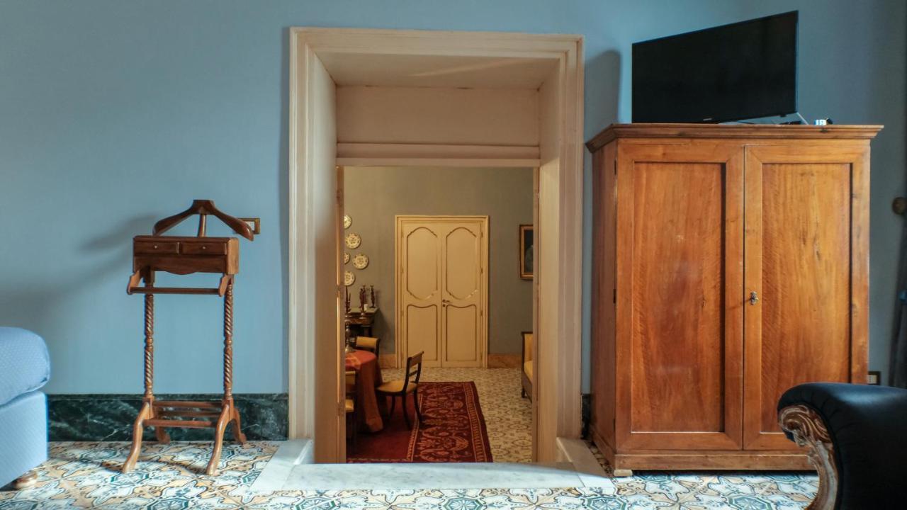 Donna Guia Suite Palermo Luaran gambar