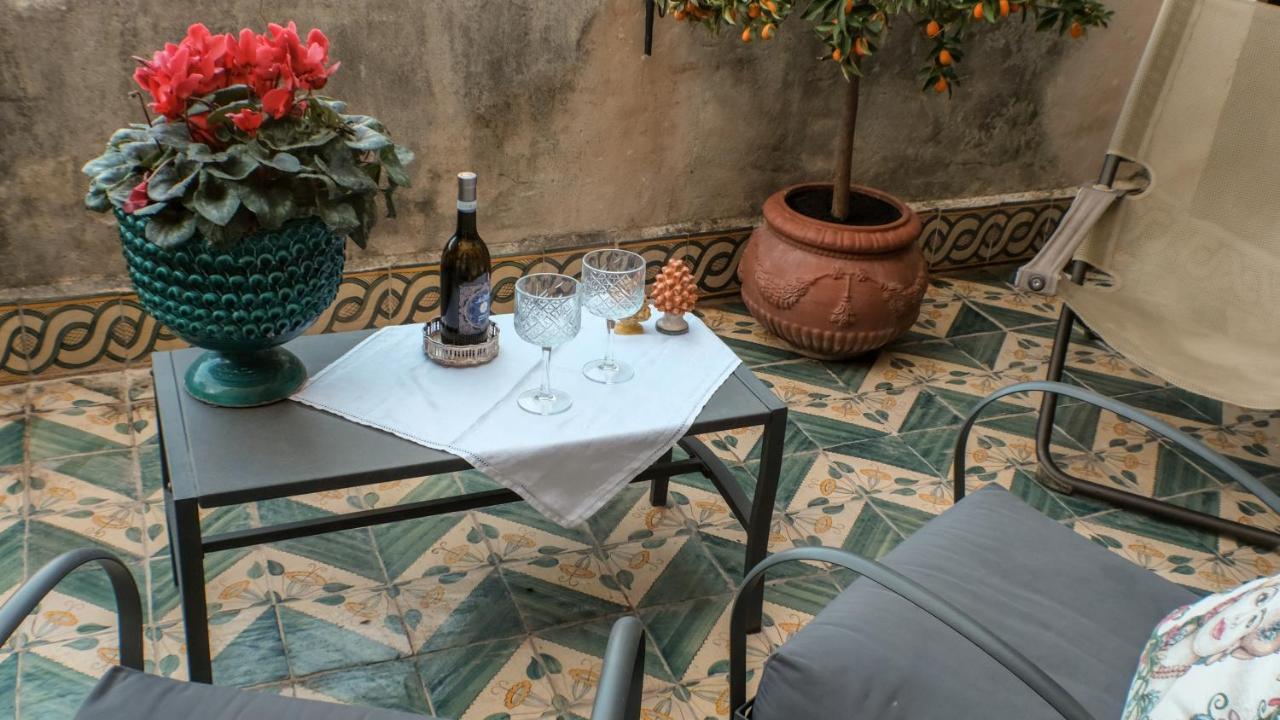 Donna Guia Suite Palermo Luaran gambar