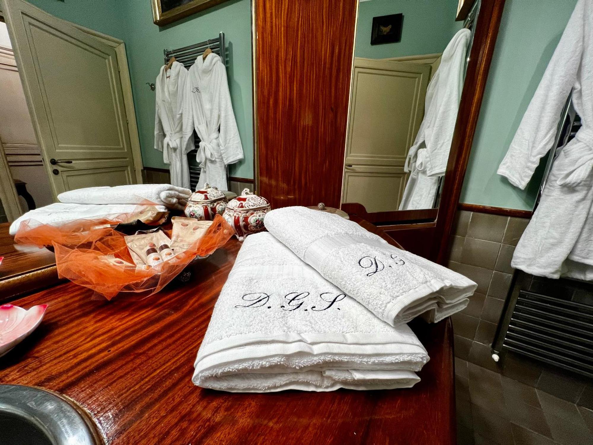 Donna Guia Suite Palermo Luaran gambar