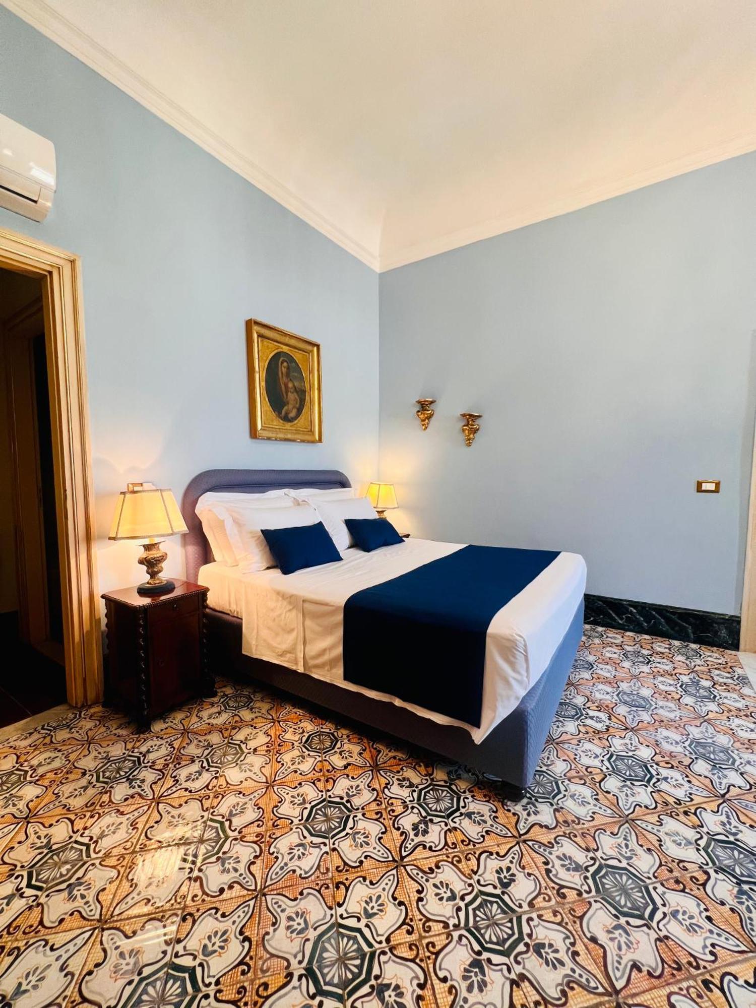Donna Guia Suite Palermo Luaran gambar