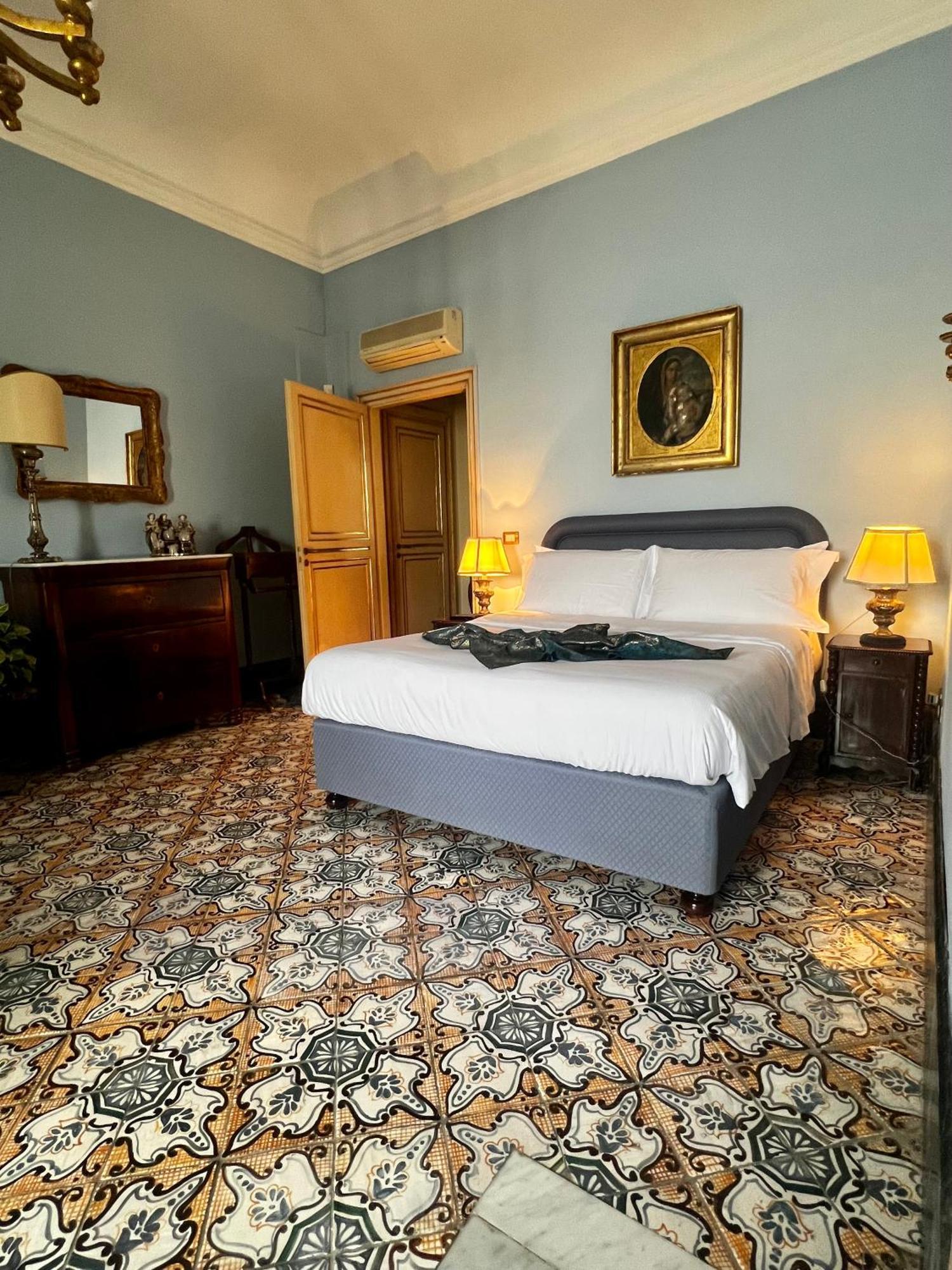 Donna Guia Suite Palermo Luaran gambar